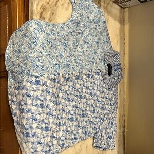 Robert Graham Blue and White Patterned Shirt size medium